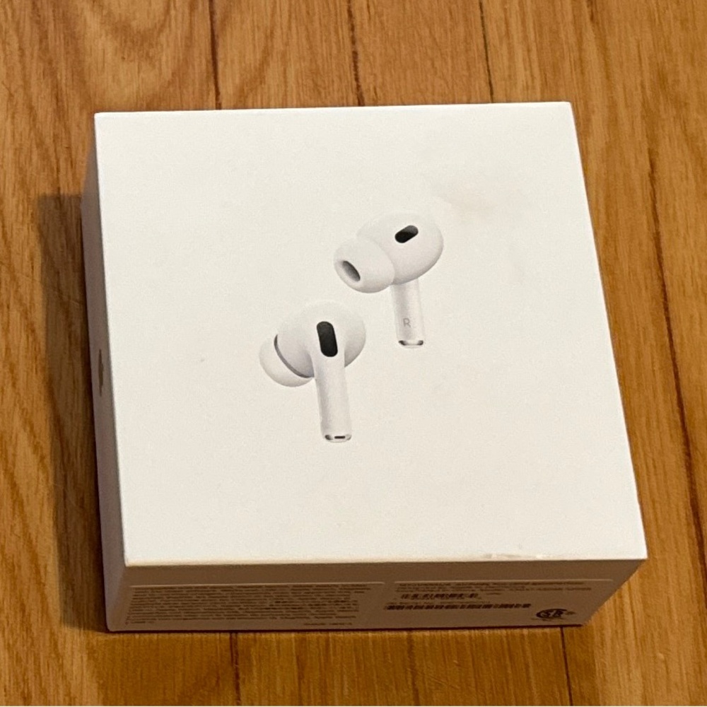 Apple AirPods Pro 2 White With USB-C Charging Case In Ear Headphones MTJV3AM/A